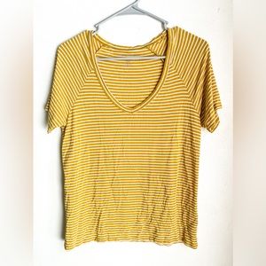Women American Eagle Soft & Sexy V-Neck T-Shirt Size Small Yellow & White Stripe